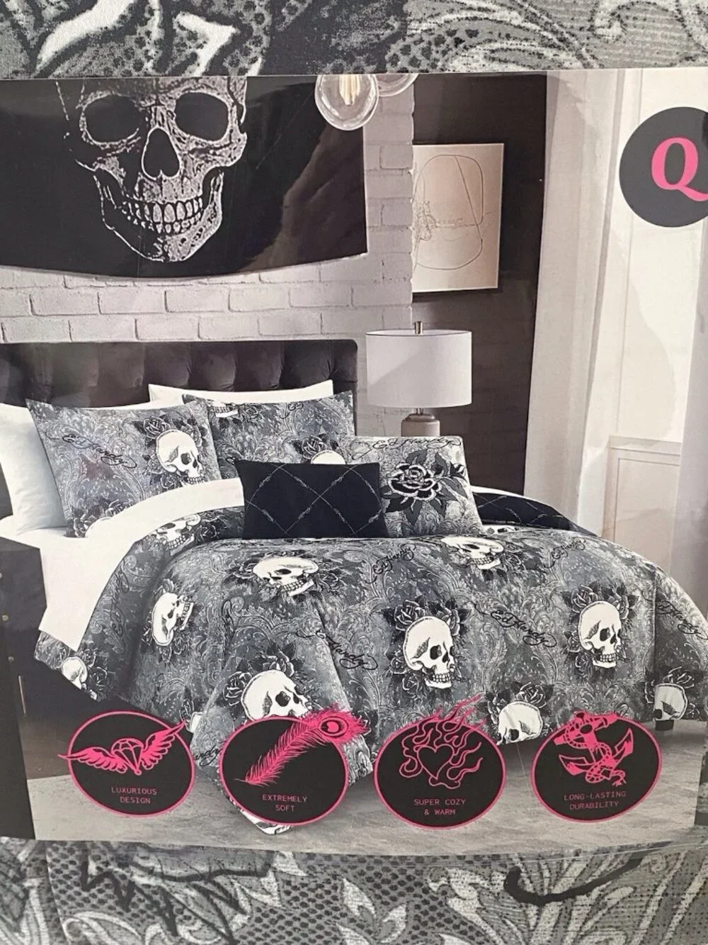 5 Piece Ed Hardy Queen Size Comforter Set  Black Gray Skull Flowers NEW